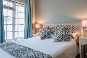 پانسیون Lenore Guest House