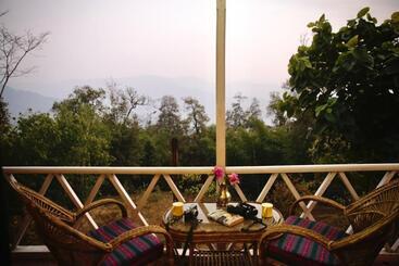 هتل Kalimpong Village Retreat