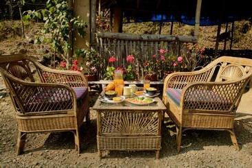 هتل Kalimpong Village Retreat