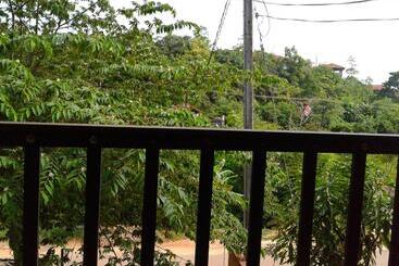 پانسیون Green View Guest