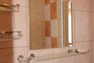 פנסיון Nirvana Guest House