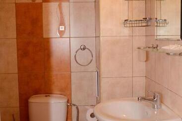 פנסיון Nirvana Guest House