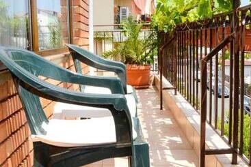 פנסיון Nirvana Guest House