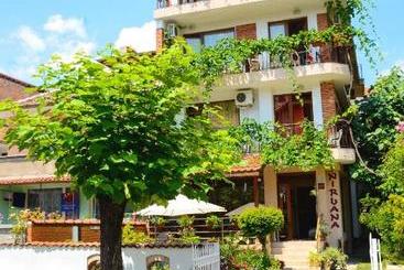 פנסיון Nirvana Guest House