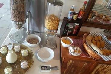 پانسیون The Ridge Guesthouse