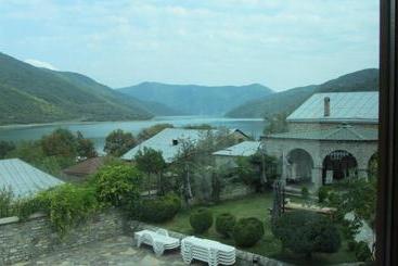 پانسیون Villa Ananuri