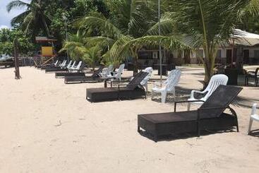 پانسیون Anaya Beach Resort