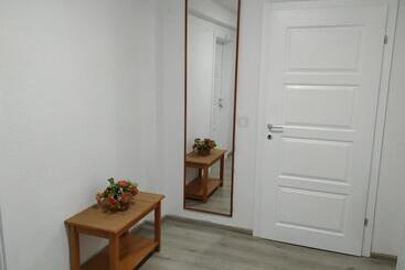 پانسیون Apartments Mostrovi