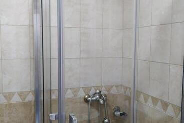 پانسیون Apartments Mostrovi