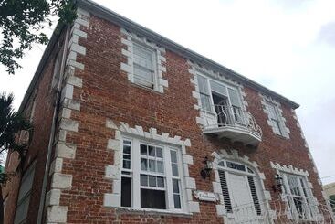 پانسیون Mobay Kotch   Hostel