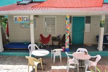 پانسیون Mobay Kotch   Hostel