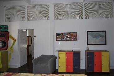 پانسیون Mobay Kotch   Hostel