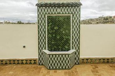 پانسیون Riad Ouliya