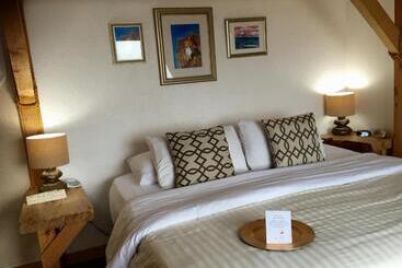 هاستل Homer Inn & Spa