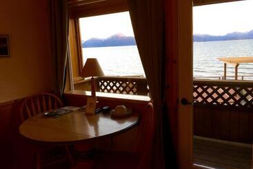 هاستل Homer Inn & Spa
