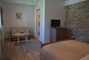 膳宿费 Guest House Zlateya