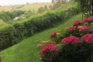 پانسیون Hills And Dales Accommodation