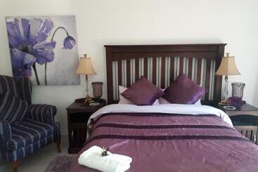 پانسیون Ronique's Guest House