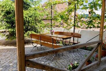 پانسیون Taschler Haus