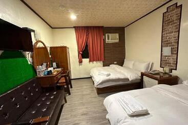 هاستل Ming Ren Hotspring