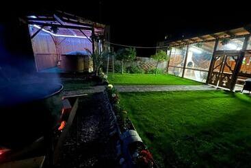 پانسیون Amandra Chalet