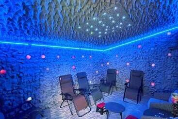 پانسیون Amandra Chalet