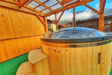 پانسیون Amandra Chalet