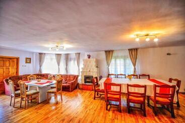 پانسیون Amandra Chalet