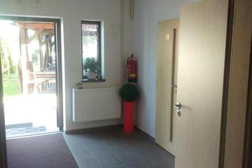 پانسیون Penzion A Restaurace U Strnada