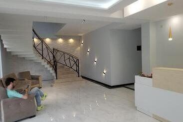 پانسیون Vita Gardenia Hotel Tskaltubo