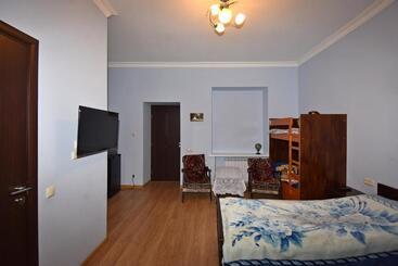 پانسیون Guest House Arsan