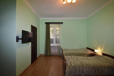 پانسیون Guest House Arsan