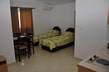 پانسیون Guest House Lalic