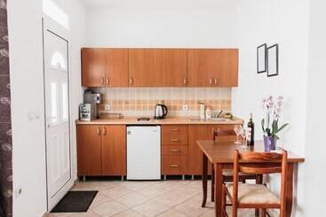 پانسیون Guest House Lalic
