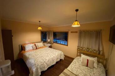 پانسیون Hostal Y Cabañas Mirando Al Mar