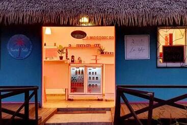 پانسیون & Apartments Chez Hiva