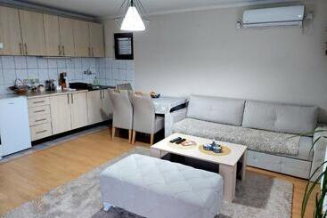 پانسیون Guesthouse Jelena