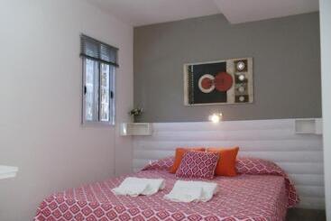 هاستل Dandy Suites