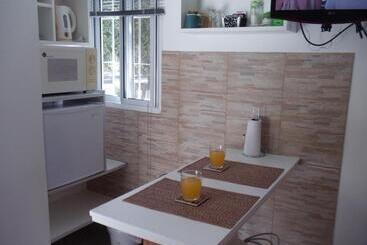 هاستل Dandy Suites