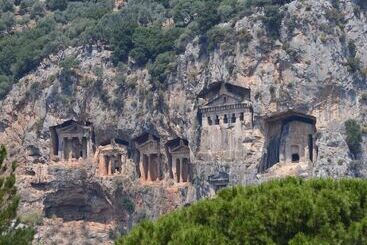 Erasmus Apart