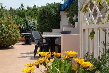 هتل Hôtel Sole E Mare