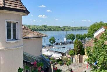 پانسیون Bellevue Vendégház 2