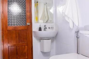 پانسیون Channa Villa & Tours