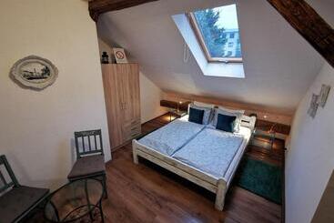 پانسیون Guest House Relić