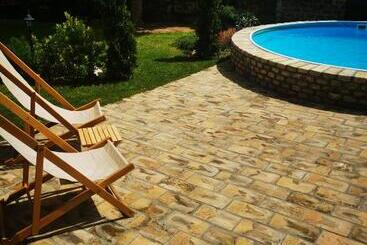پانسیون Guest House Relić