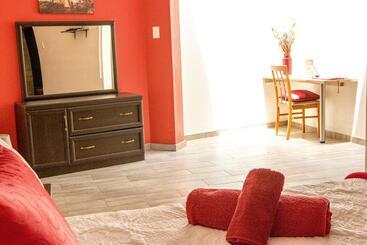 پانسیون Stay Cleverly Self Catering Apartments