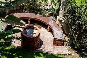 پانسیون Stay Cleverly Self Catering Apartments