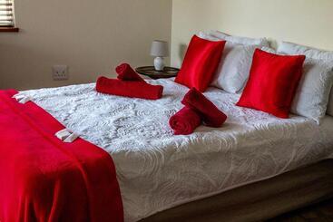 پانسیون Stay Cleverly Self Catering Apartments