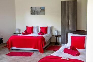 پانسیون Stay Cleverly Self Catering Apartments