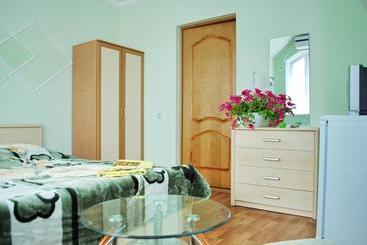 هاستل Guest House Naazove
